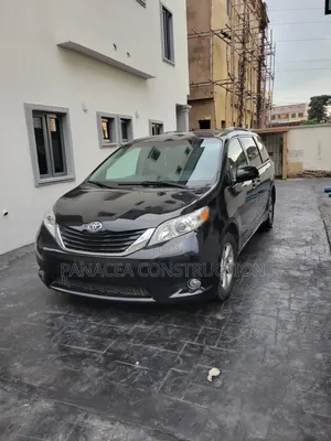 Toyota Sienna 2014 Black