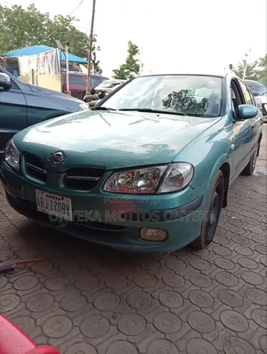 Nissan Almera Tino 2002 Blue