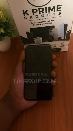Apple iPhone 11 64 GB Black