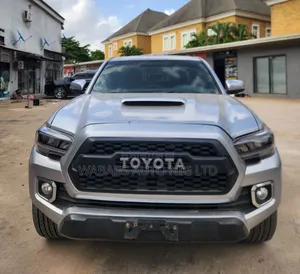 Toyota Tacoma 4dr Double Cab 2016 Silver