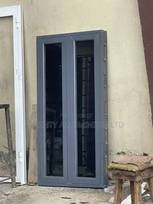Casement Window With Buglary and 16mm Buglary
