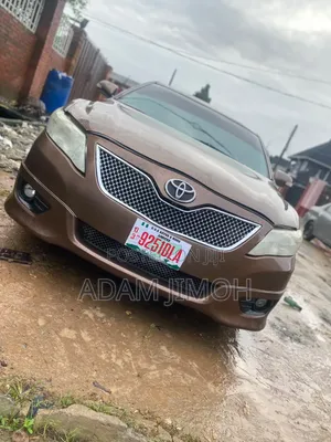 Toyota Camry 2009 Brown