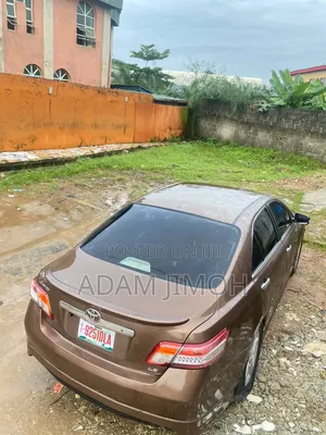 Toyota Camry 2009 Brown