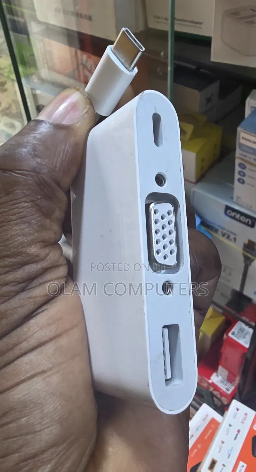Apple USB-C VGA Multiport Adapter A1620