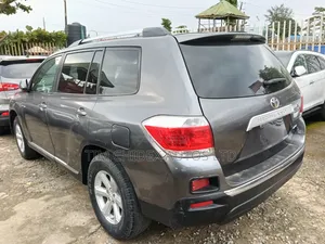 Toyota Highlander Limited 2009 Gray