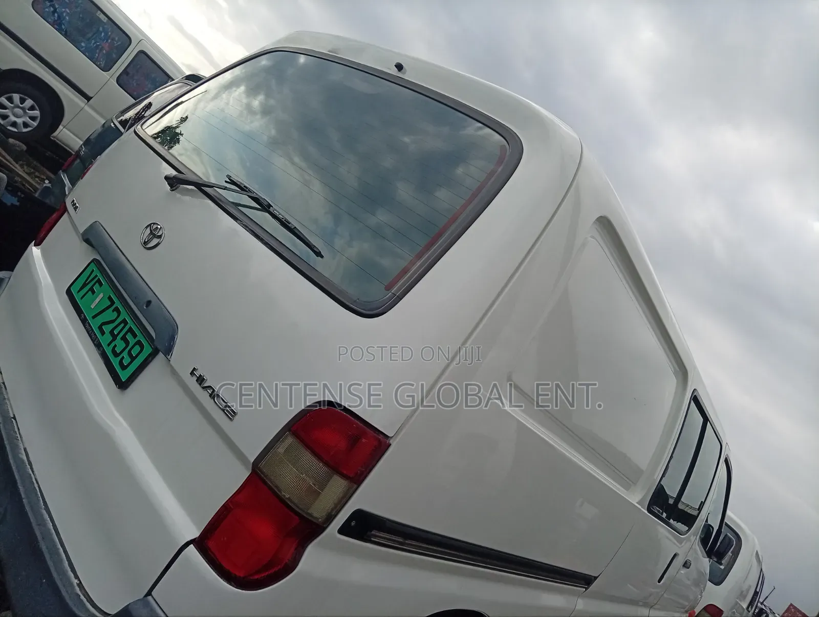 Toyota HiAce 2006 White