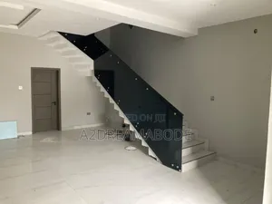5bdrm Duplex in Ikeja Gra for rent