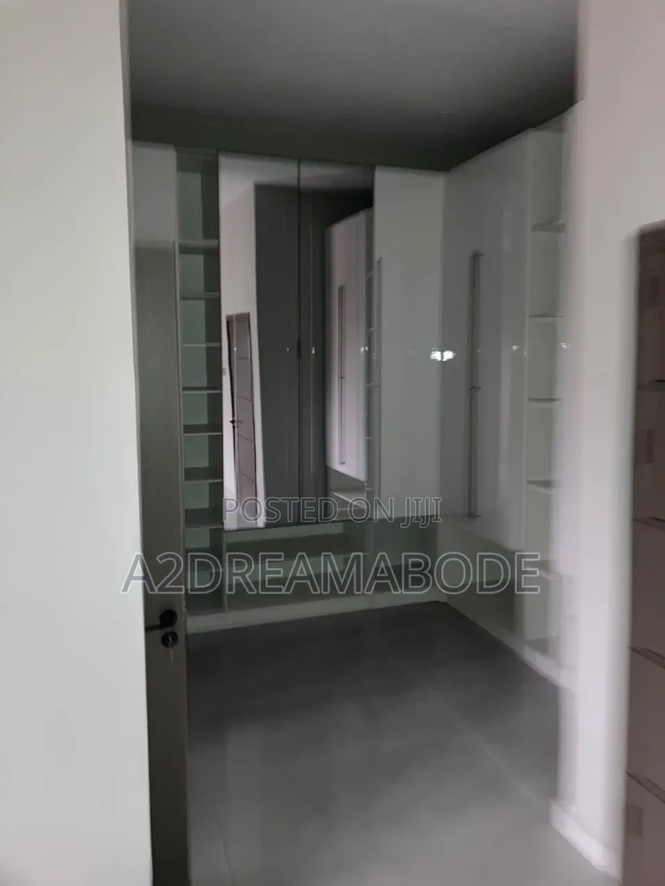 5bdrm Duplex in Ikeja Gra for rent
