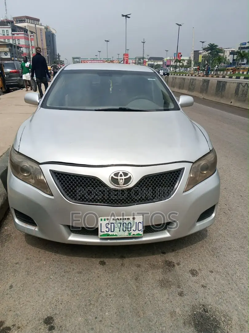 Toyota Camry 2008 Silver