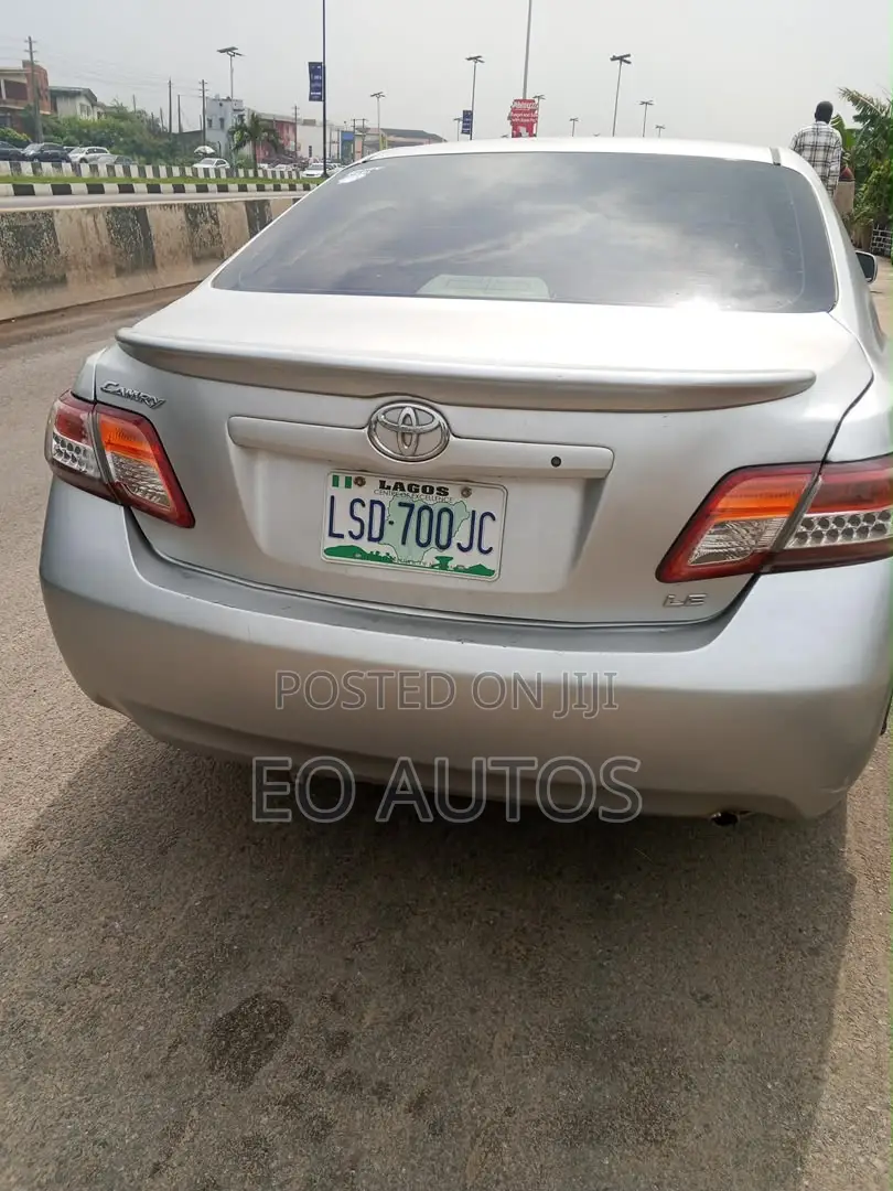 Toyota Camry 2008 Silver
