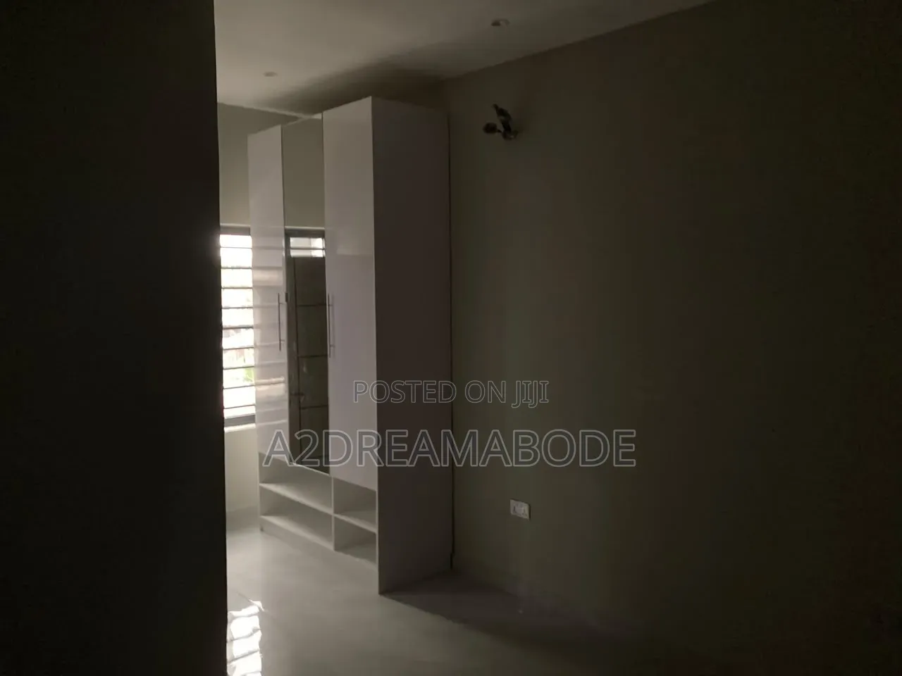 5bdrm Duplex in Ikeja Gra for rent