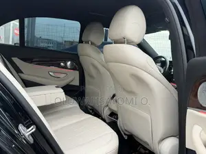 Mercedes-Benz E300 2016 Black