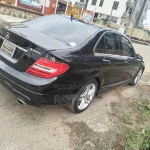 Mercedes-Benz C300 2012 Black