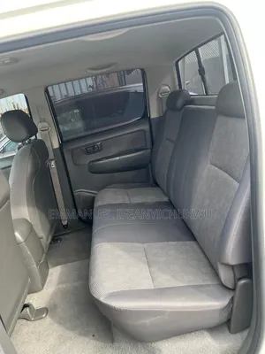 Toyota Hilux 2012 White