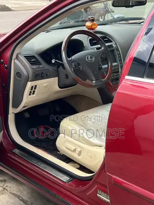 Lexus ES 350 2010 Red
