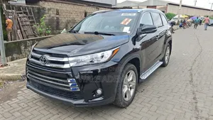Toyota Highlander Limited 4dr SUV AWD (3.5L 6cyl 6A) 2015 Black