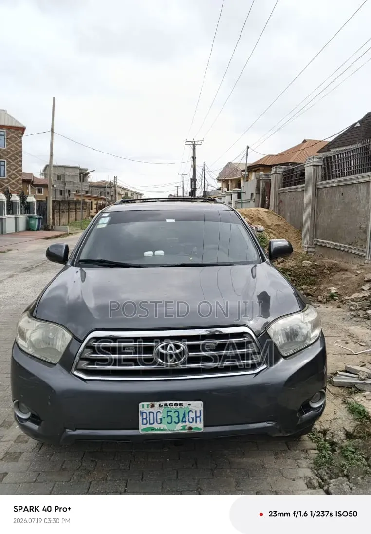 Toyota Highlander Limited 2009 Gray