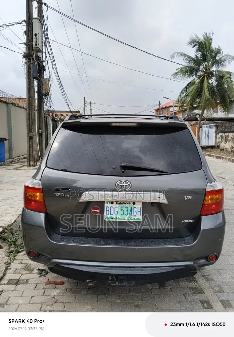 Toyota Highlander Limited 2009 Gray
