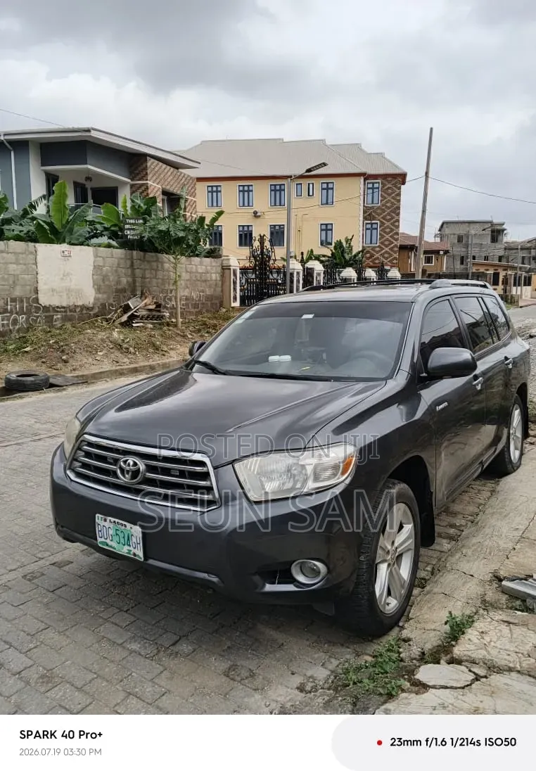 Toyota Highlander Limited 2009 Gray