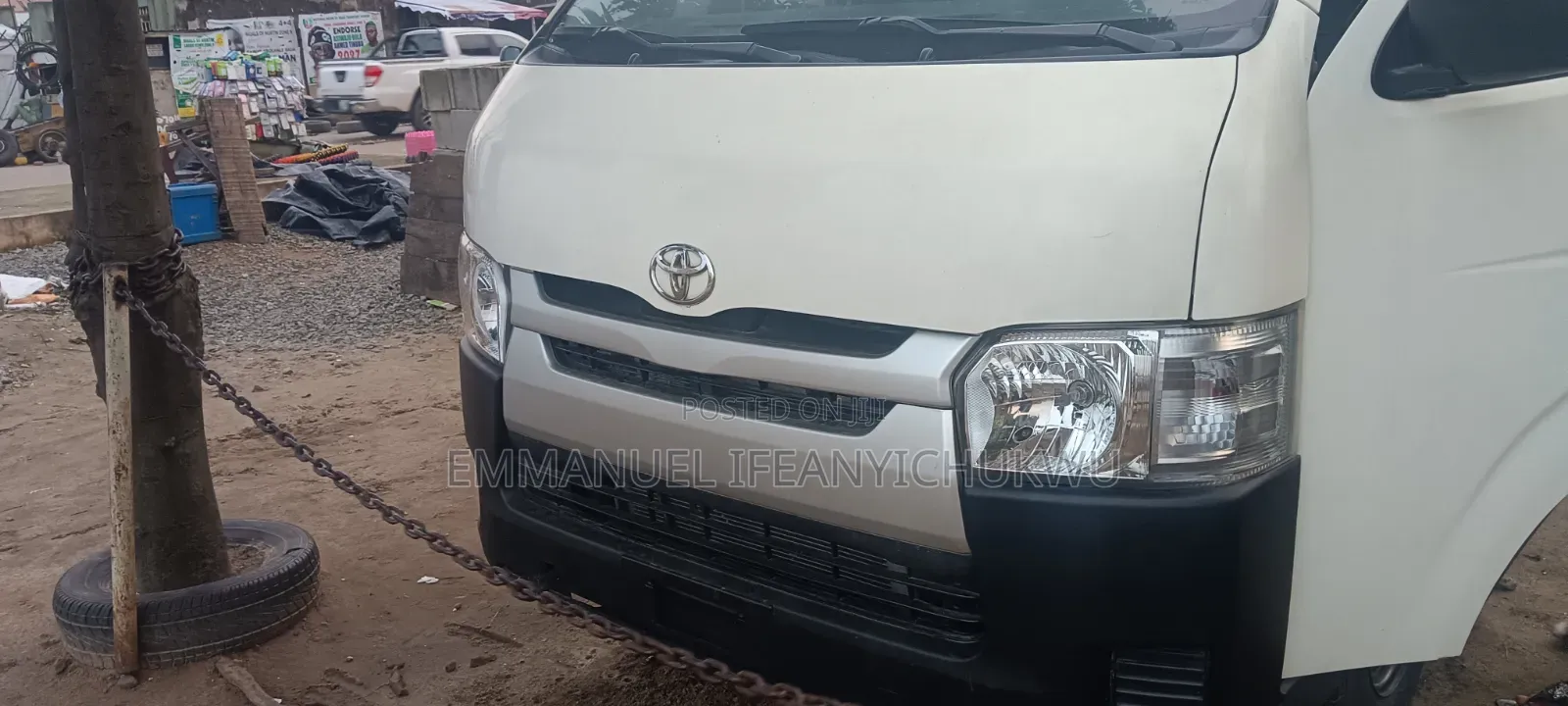 Toyota HiAce 2015 White