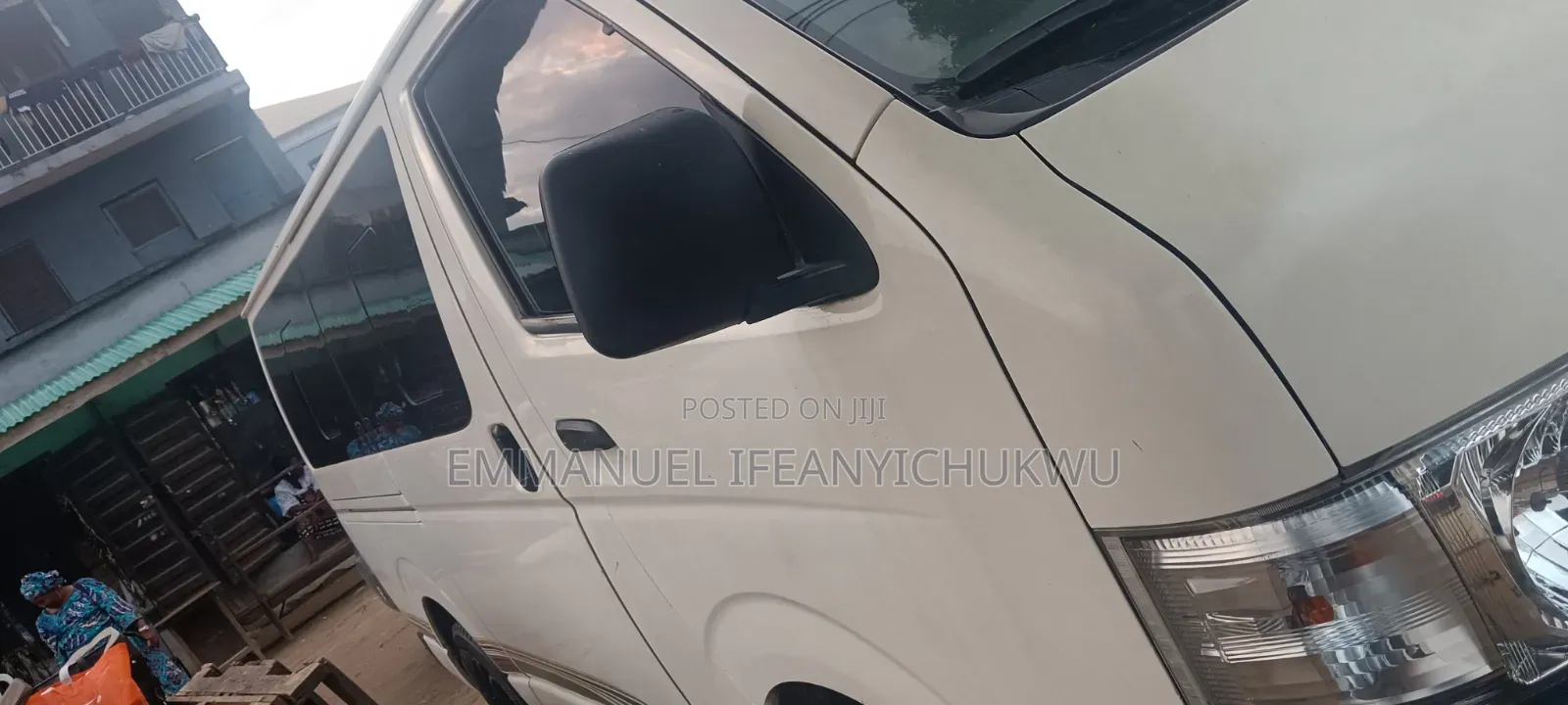 Toyota HiAce 2015 White