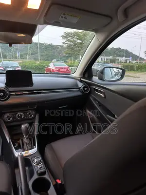 Toyota Yaris 2020 Silver
