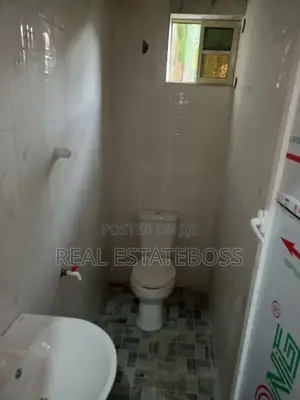 1bdrm Block of Flats in Osongoama Estate, Uyo for rent