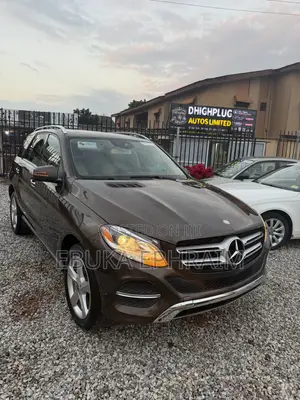 Mercedes-Benz GLE-Class GLE 350 2017 Brown