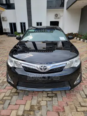 Toyota Camry XLE 4dr Sedan (2.5L 4cyl 6A) 2014 Black