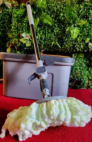 Spin Mop Bucket With Microfiber Mop Head