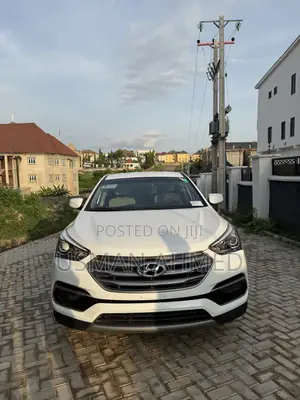 Hyundai Santa Fe 2017 White