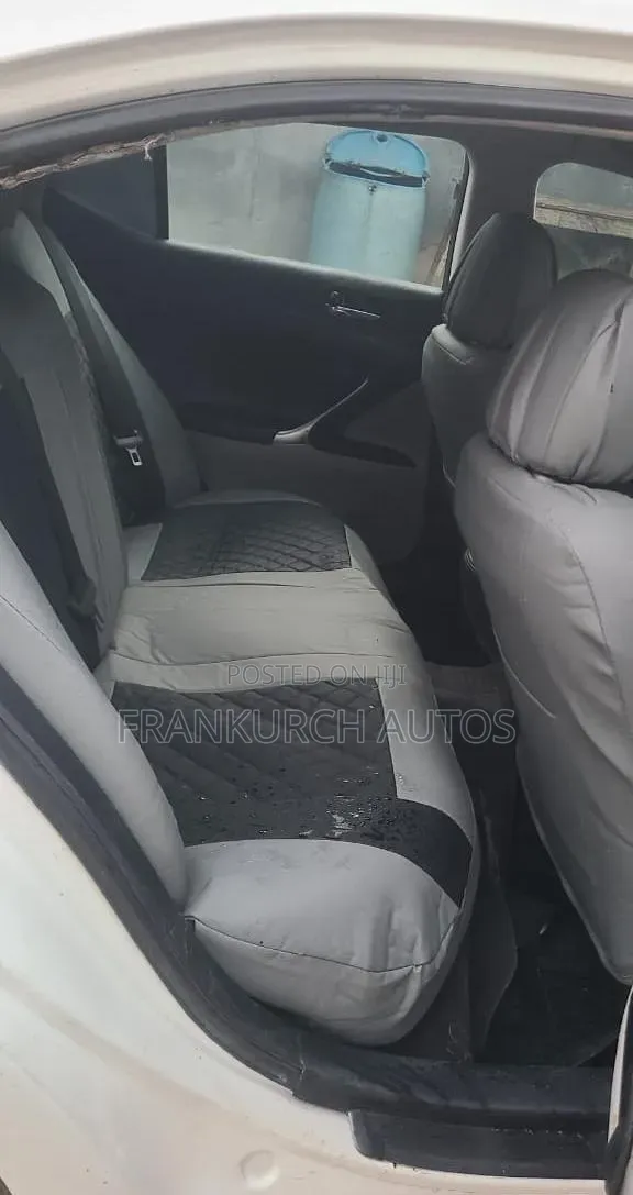 Lexus IS 2011 Off white