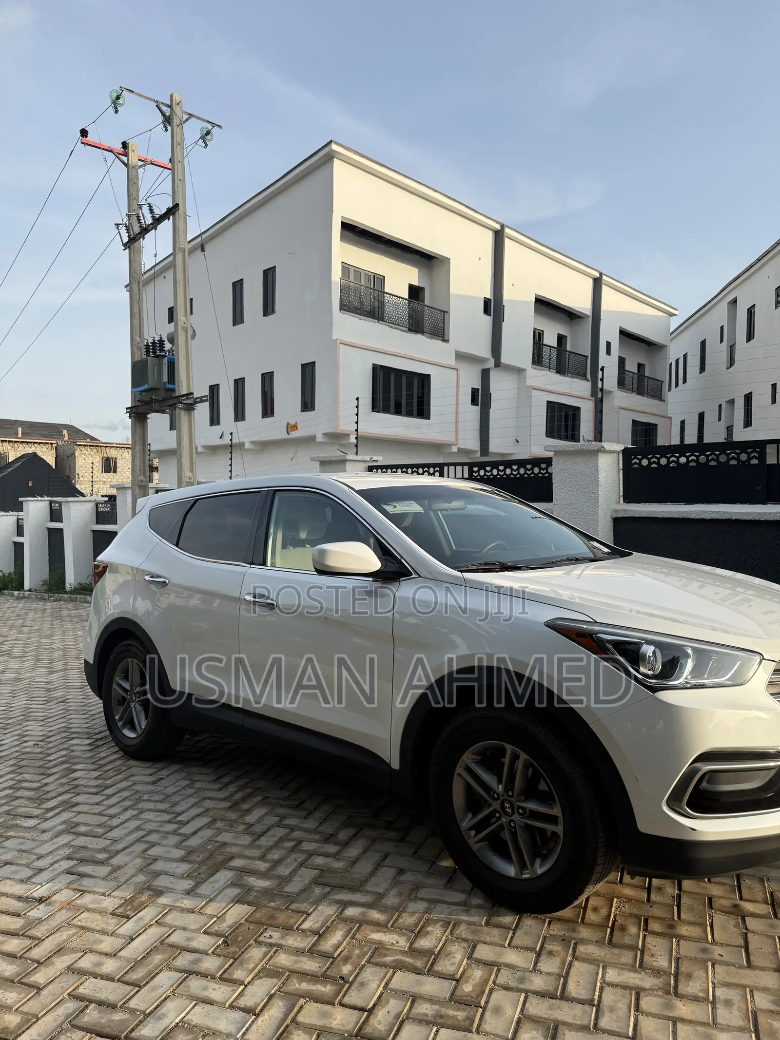 Hyundai Santa Fe 2017 White
