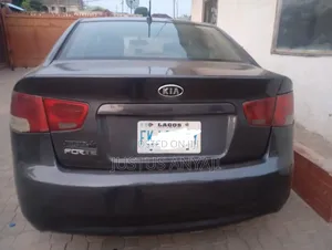 Kia Cerato 2009 Beige