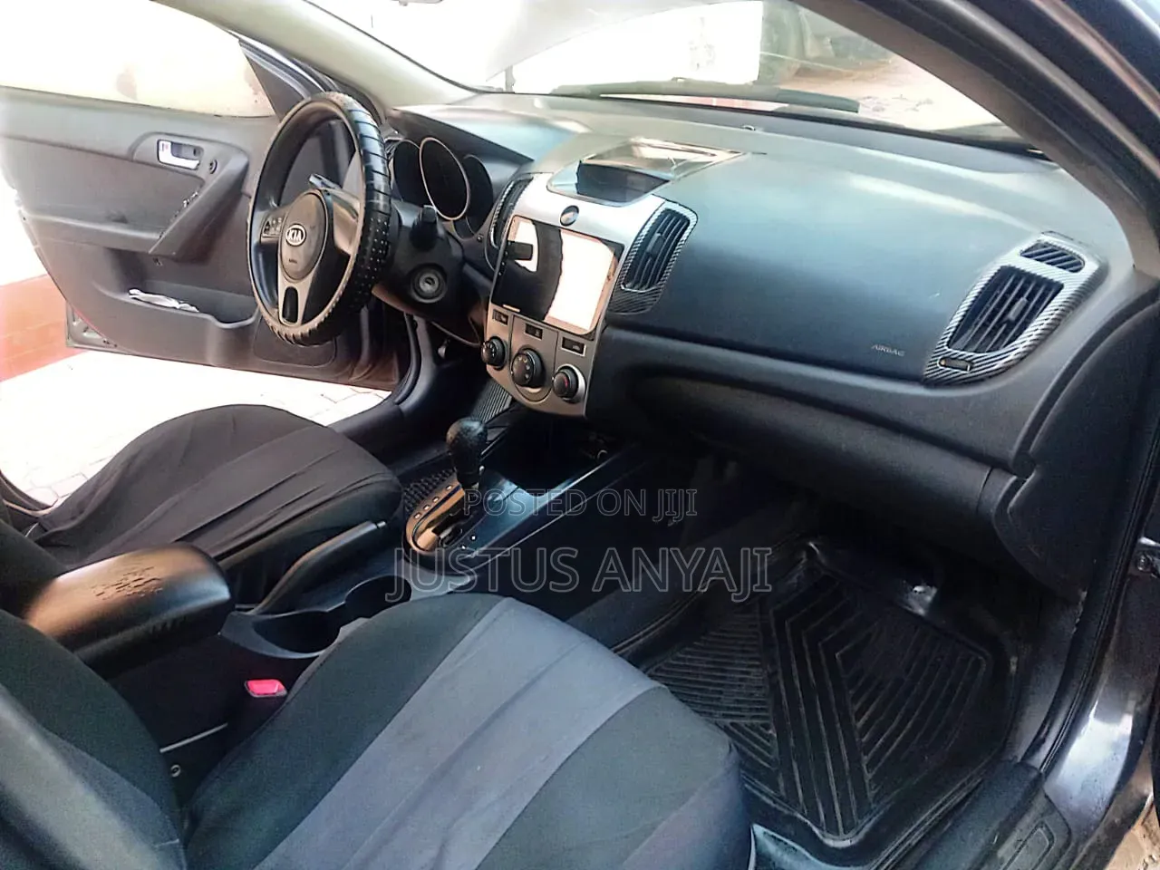 Kia Cerato 2009 Beige