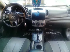 Kia Cerato 2009 Beige