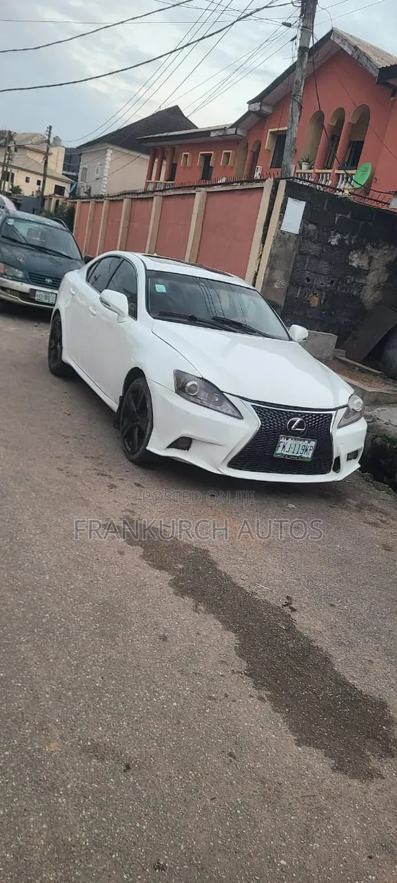 Lexus IS 2011 Off white