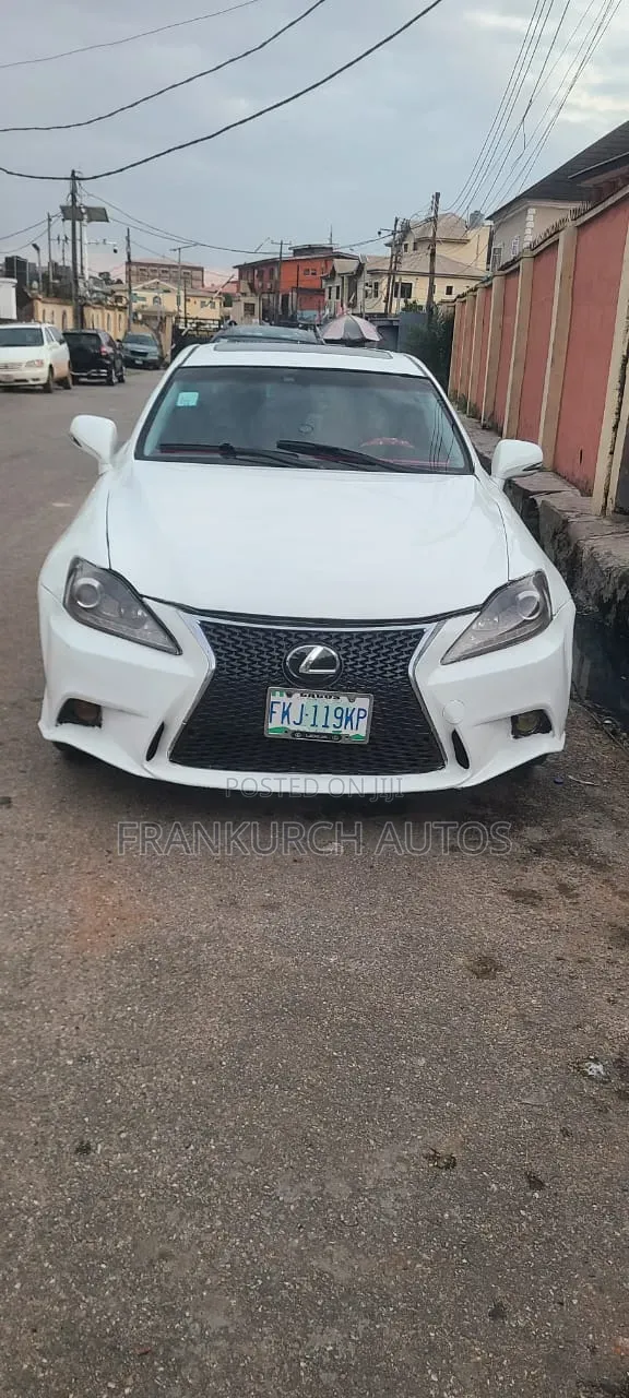 Lexus IS 2011 Off white
