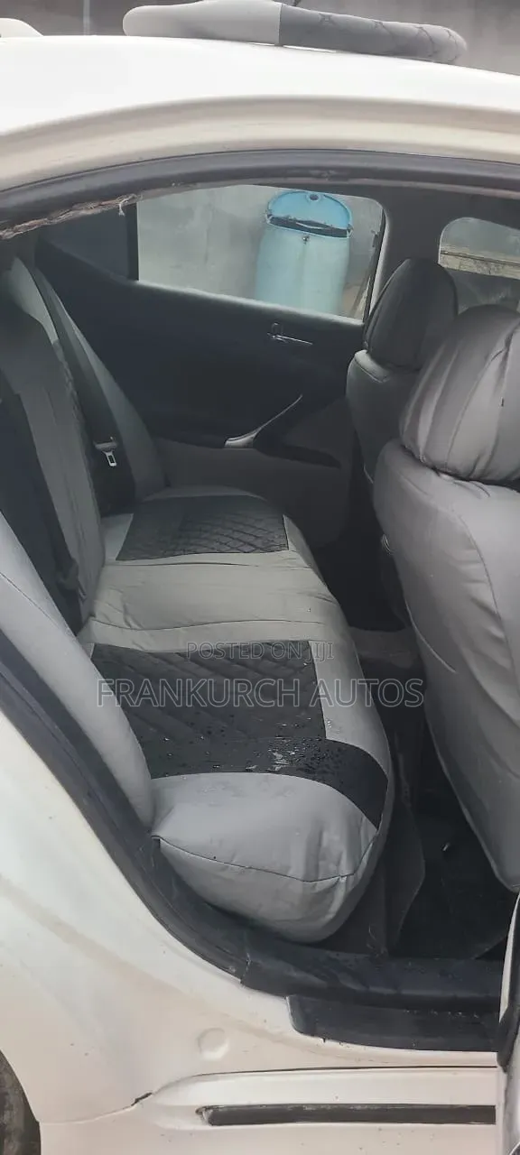Lexus IS 2011 Off white