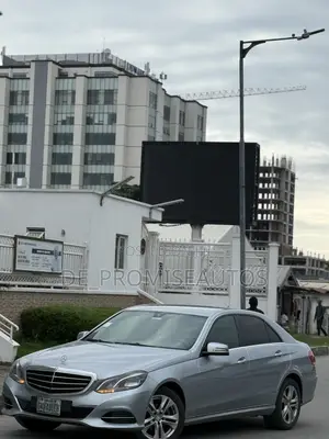 Mercedes-Benz E200 2013