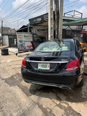 Mercedes-Benz C300 2016 Gray