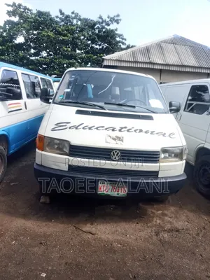 Volkswagen Transporter 2002 White