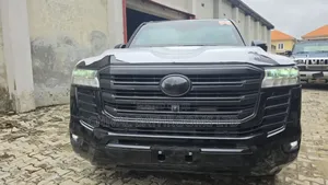 New Toyota Land Cruiser 2026 Black