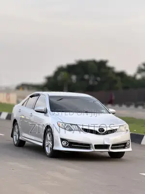 Toyota Camry 2013 Silver