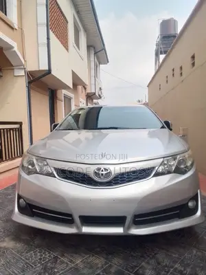 Toyota Camry L 4dr Sedan (2.5L 4cyl 6A) 2014 Silver