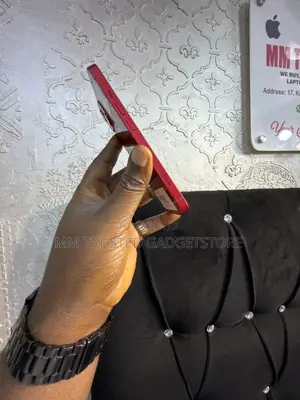 Apple iPhone 13 128 GB Red