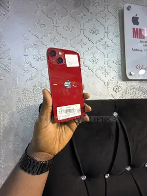 Apple iPhone 13 128 GB Red