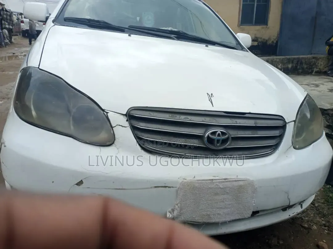 Toyota Corolla CE 2007 White
