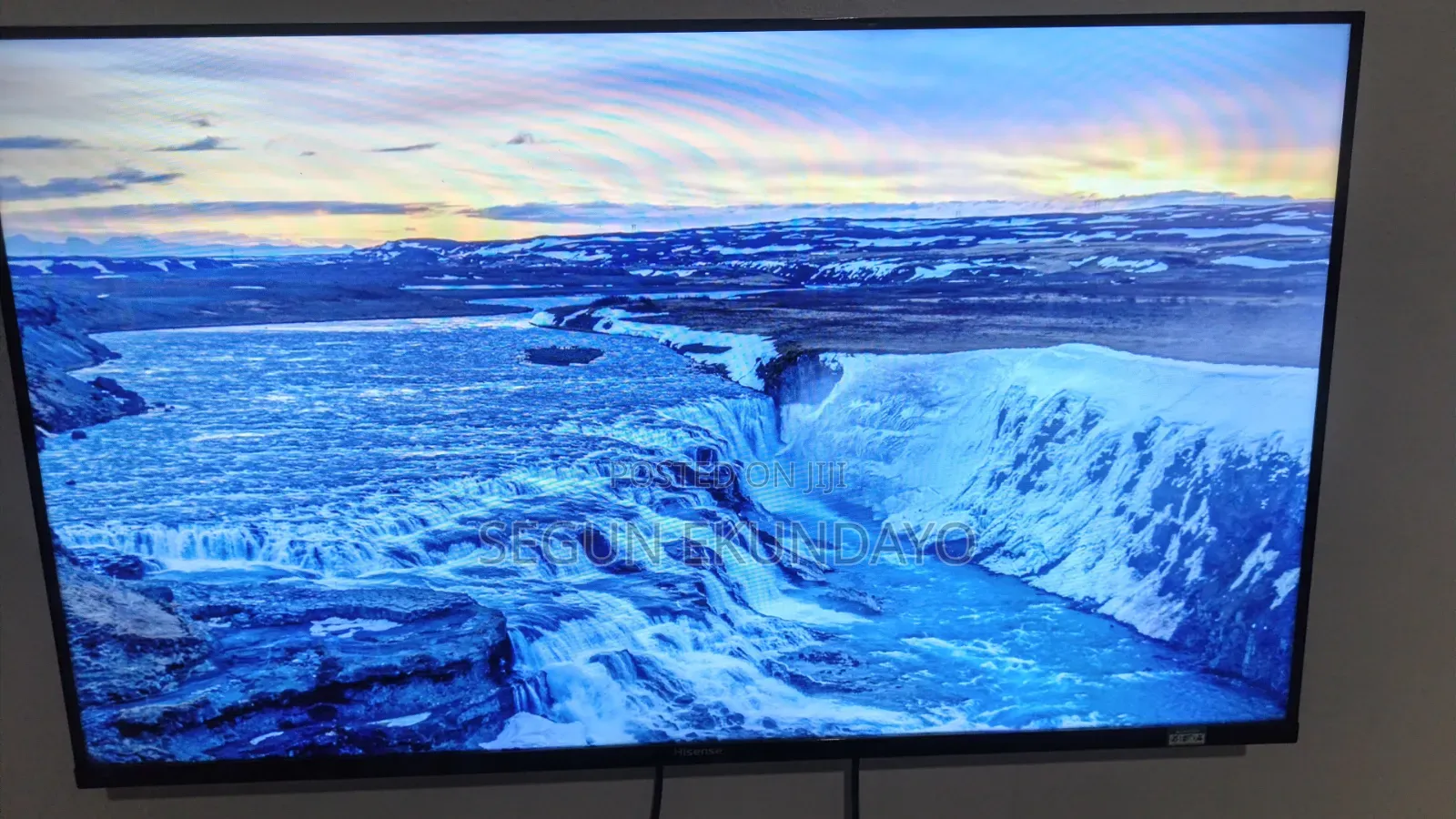 Hisense TV 43inches