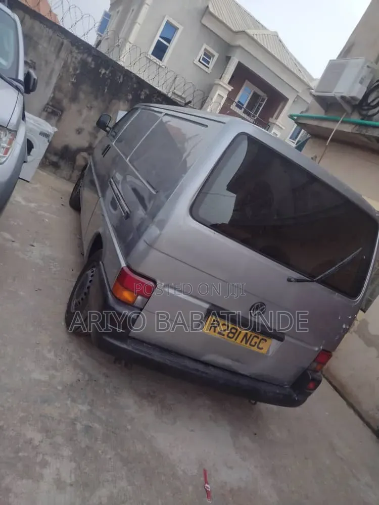 Volkswagen Transporter 1999 Grey